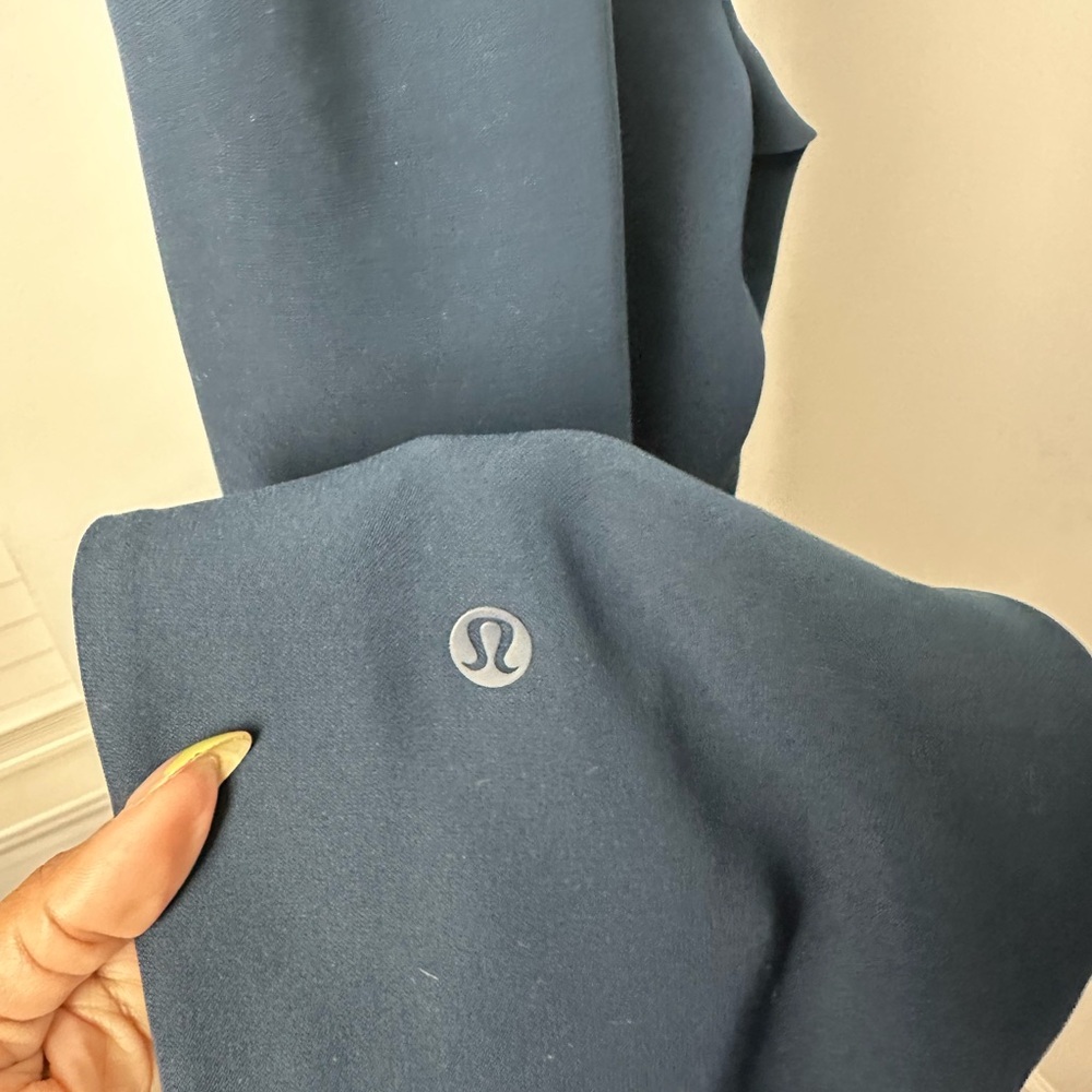 Lululemon on the fly navy blue pants women’s size 2 - Picture 8 of 10